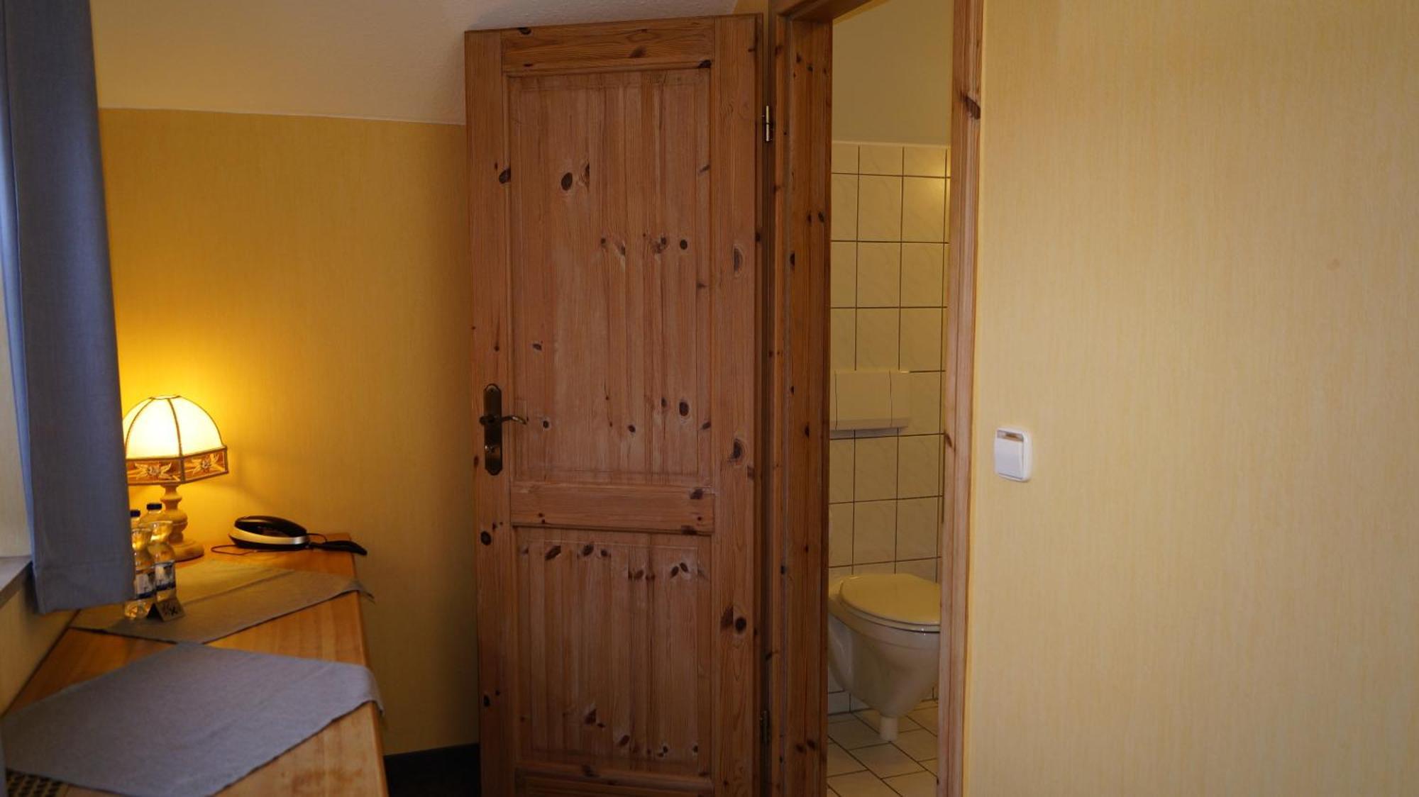 Landgasthof Falken Huttlingen Ruang foto